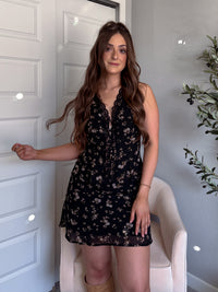 Lea Floral Button Down Lace Trim Peplum Top (Black)