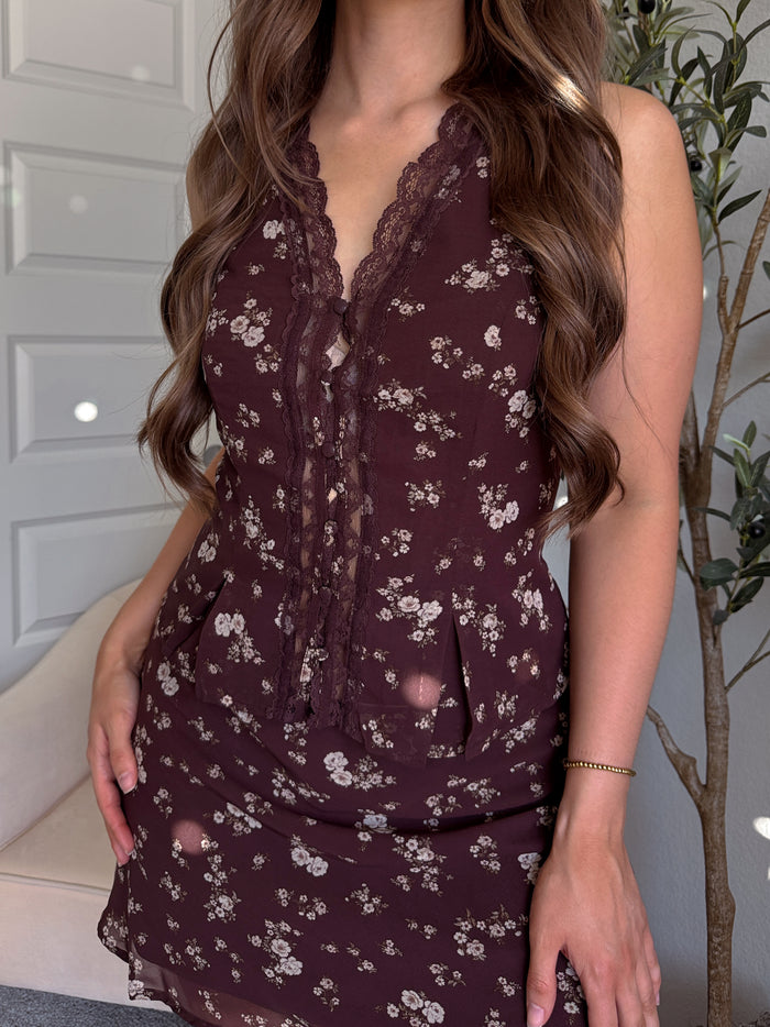 Lea Floral Button Down Lace Trim Peplum Top (Brown)