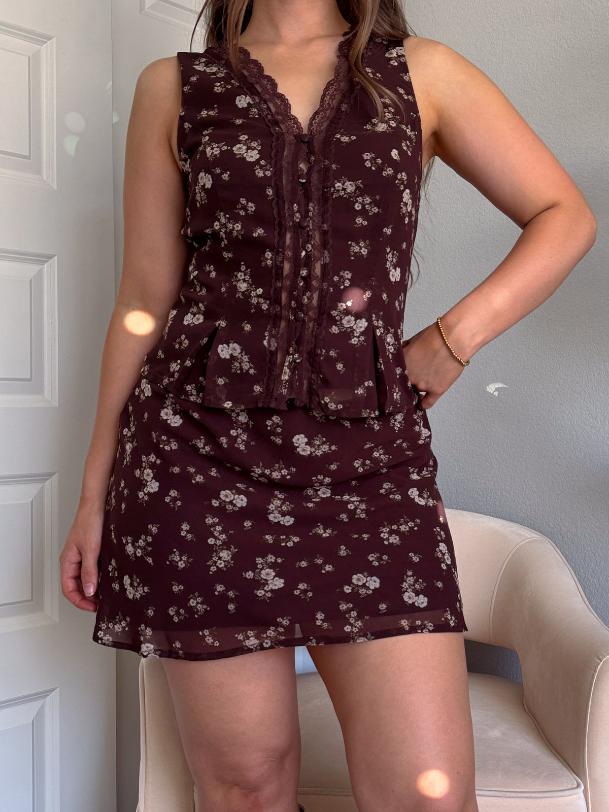 Lea Floral Button Down Lace Trim Peplum Top (Brown)