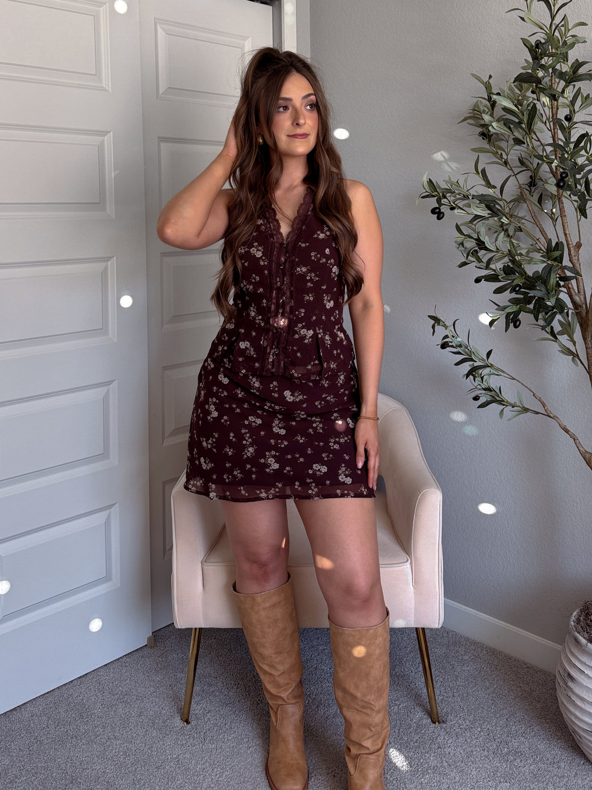 Lea Floral Button Down Lace Trim Peplum Top (Brown)