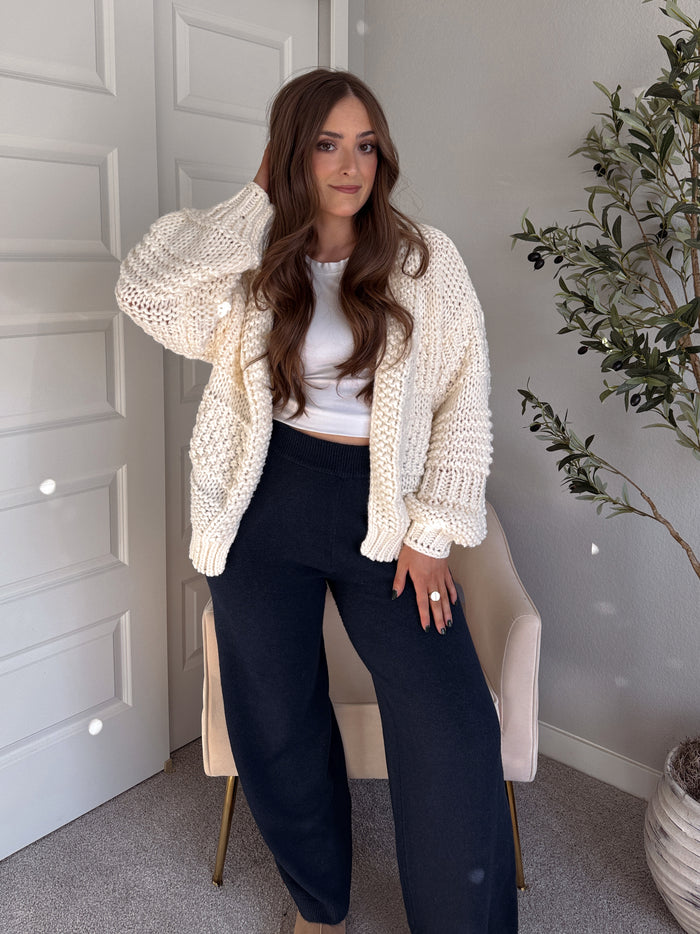 Lucy Chunky Knit Oversized Open-Front Cardigan (Cream)