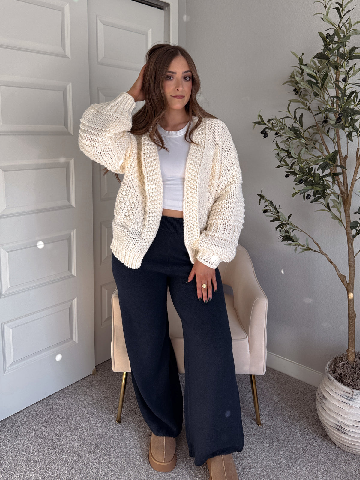 Lucy Chunky Knit Oversized Open-Front Cardigan (Cream)