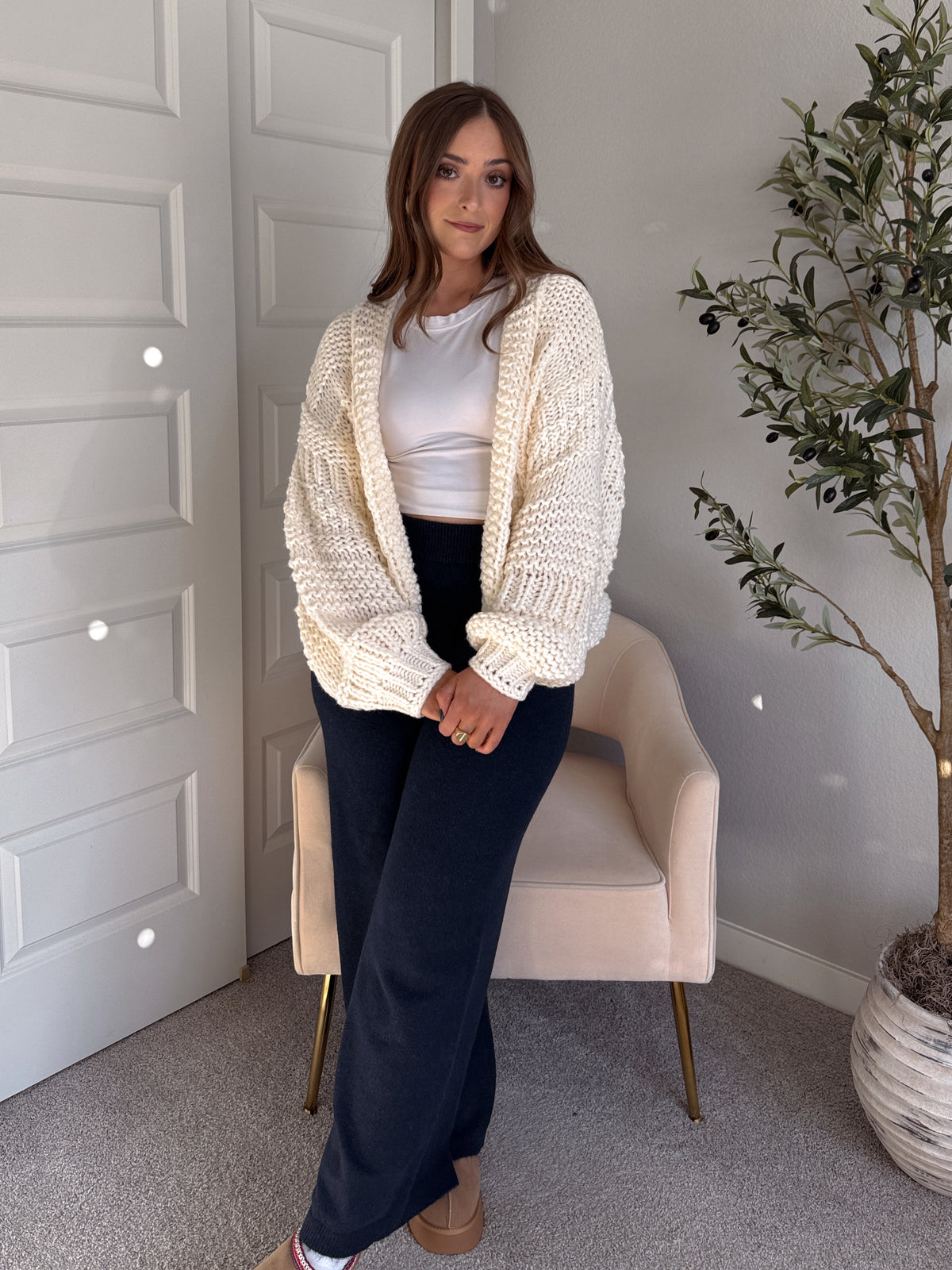 Lucy Chunky Knit Oversized Open-Front Cardigan (Cream)