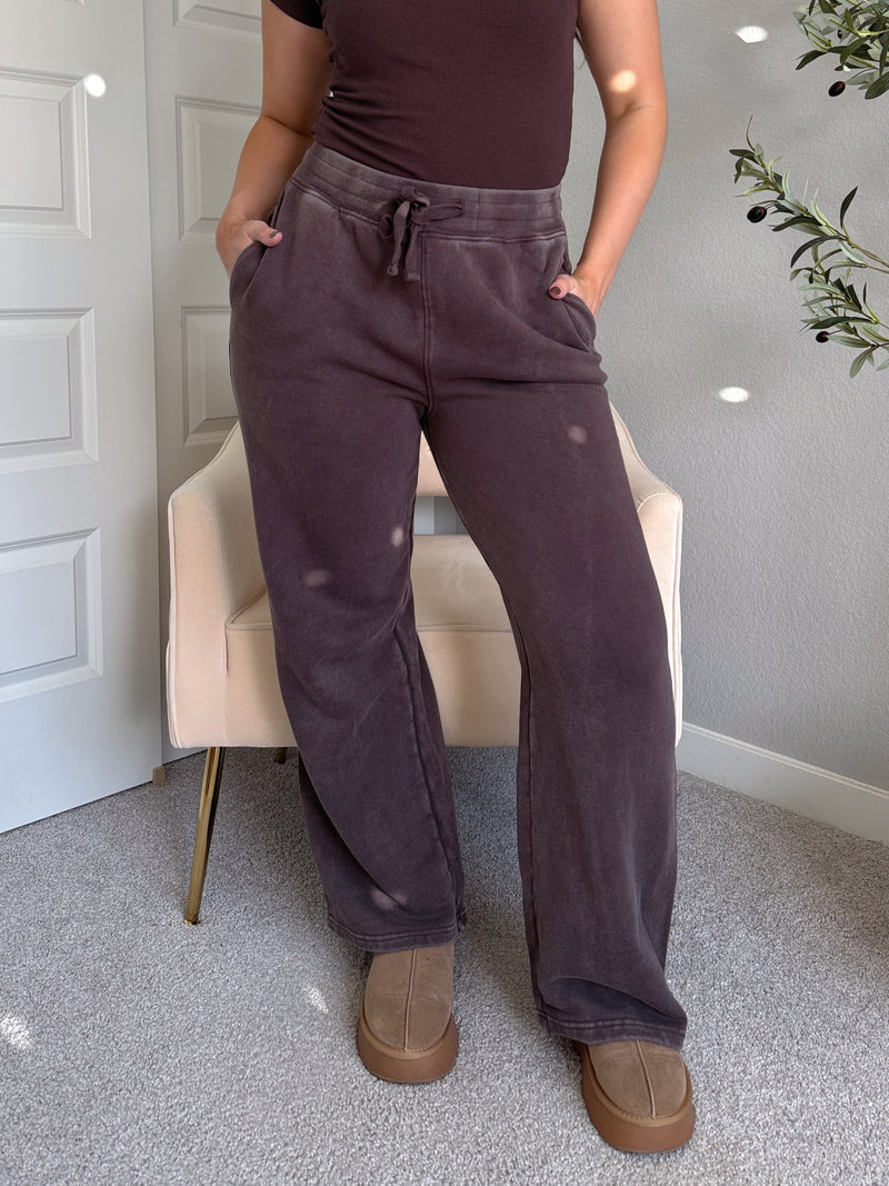 Maplewood Mineral Wash Wide-Leg Cotton Sweatpants (Espresso)