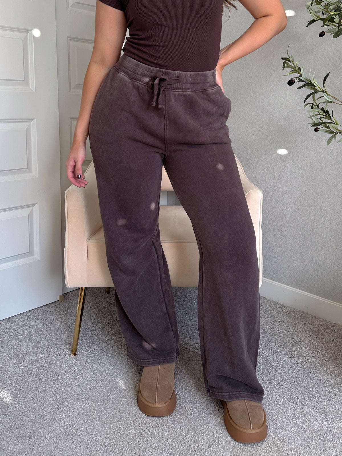 Maplewood Mineral Wash Wide-Leg Cotton Sweatpants (Espresso)
