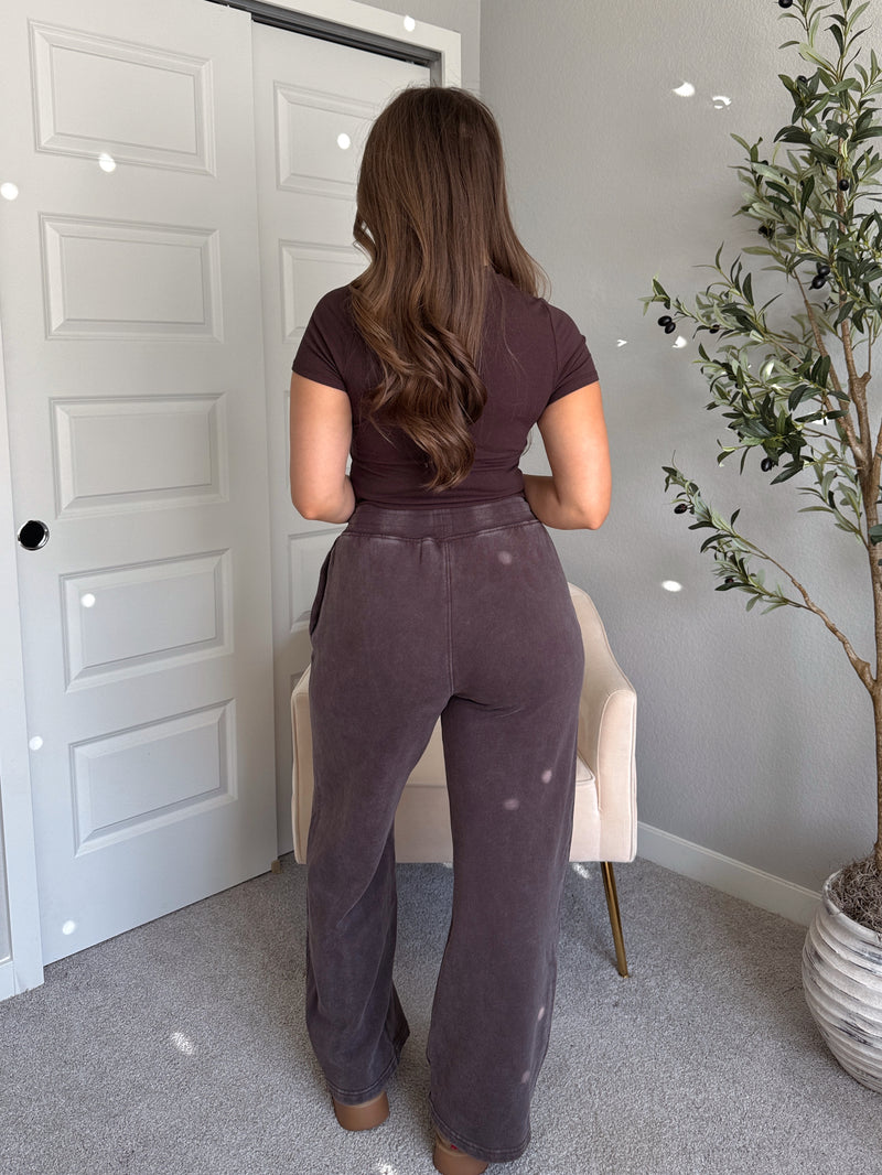Maplewood Mineral Wash Wide-Leg Cotton Sweatpants (Espresso)
