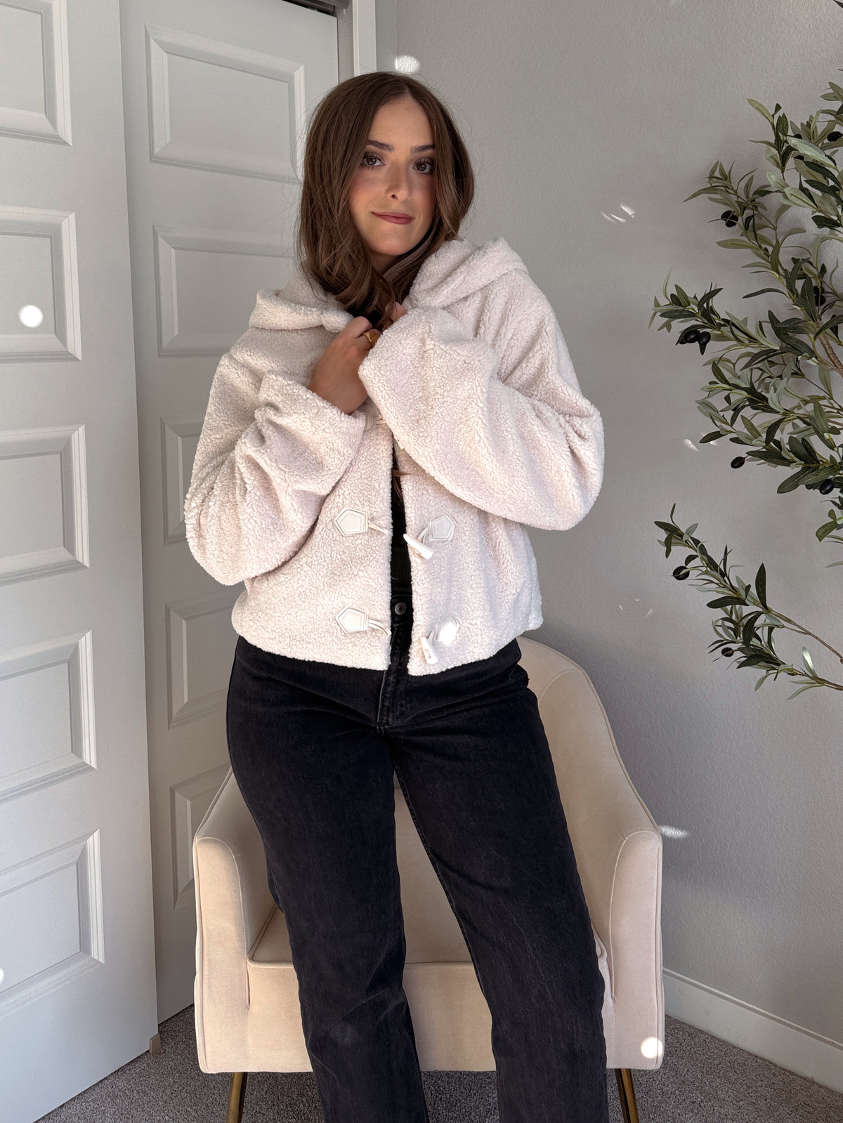 Marabelle Toggle Hooded Sherpa Jacket (Cream)