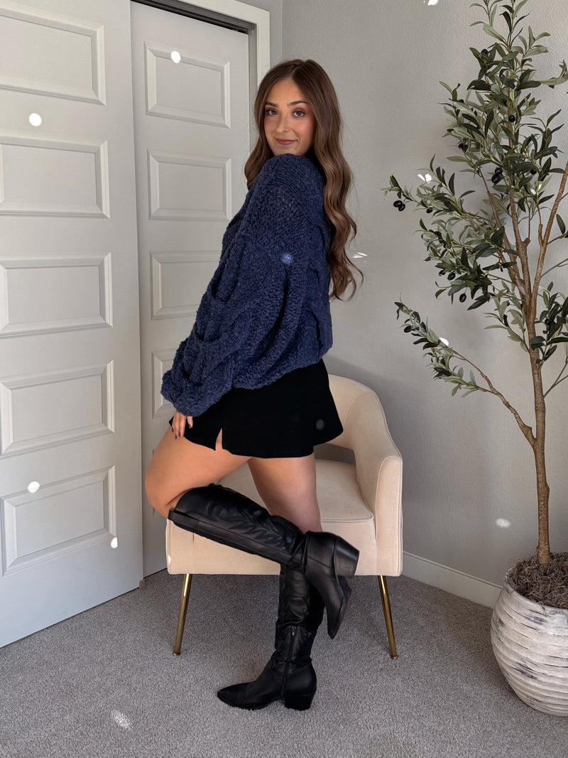 Noelle Oversized Chunky Cable Knit Sweater (Indigo)