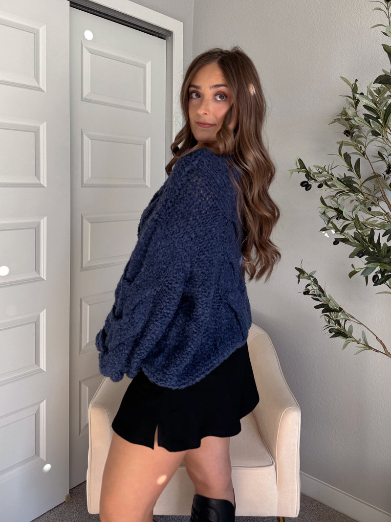 Noelle Oversized Chunky Cable Knit Sweater (Indigo)