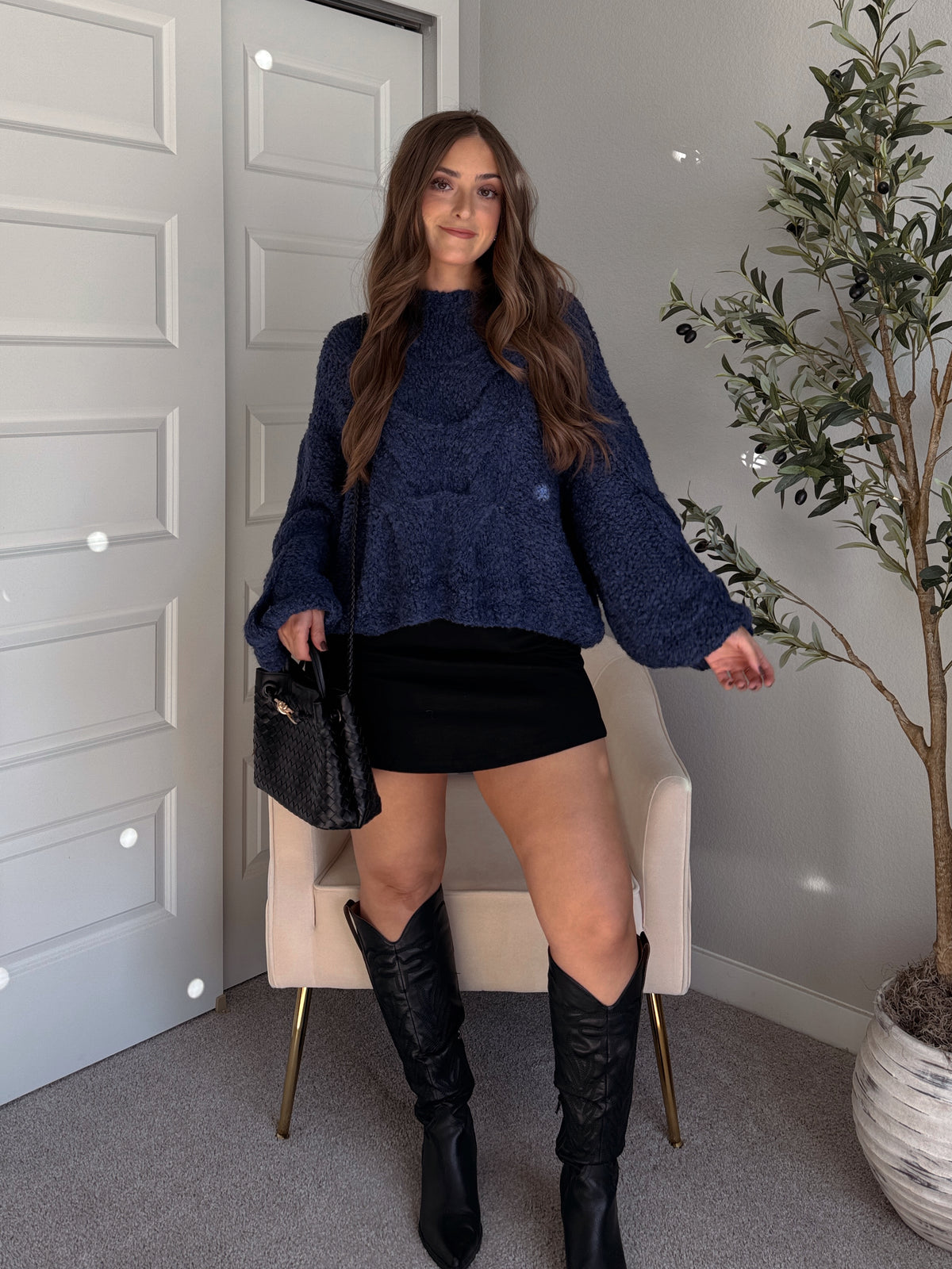 Noelle Oversized Chunky Cable Knit Sweater (Indigo)