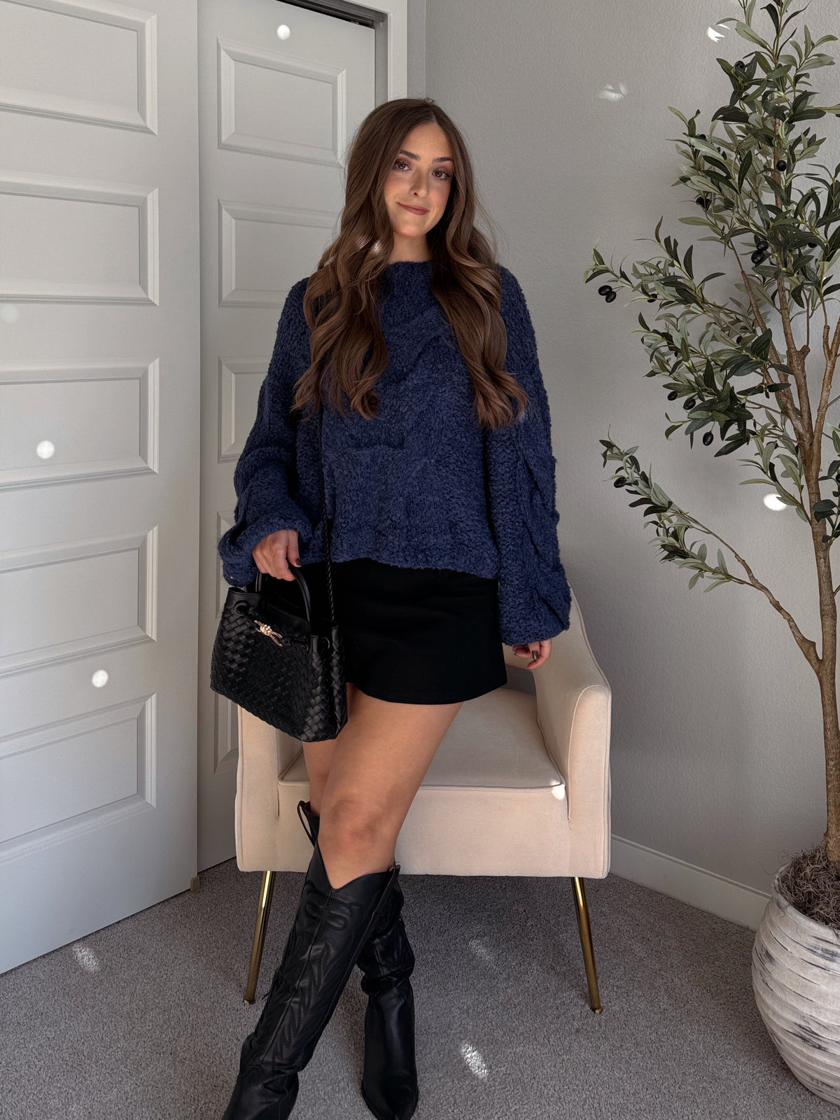 Noelle Oversized Chunky Cable Knit Sweater (Indigo)