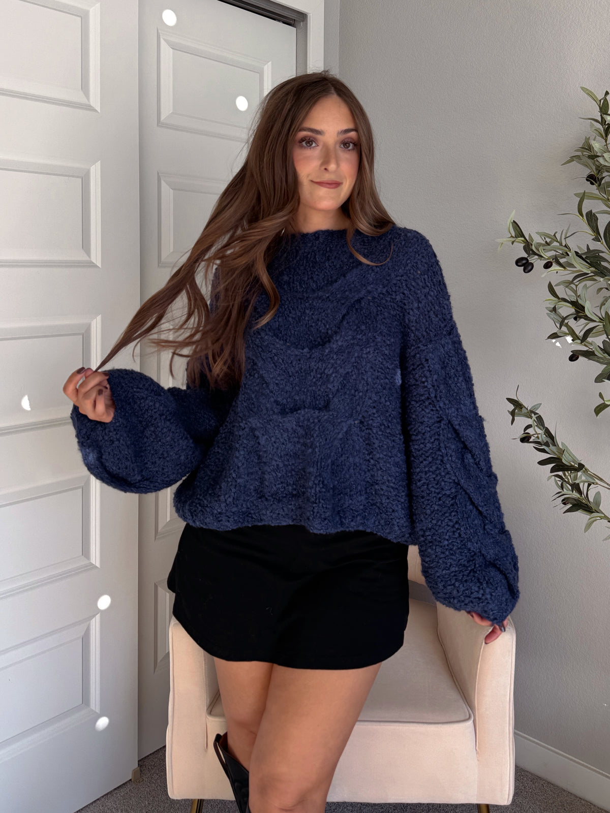 Noelle Oversized Chunky Cable Knit Sweater (Indigo)