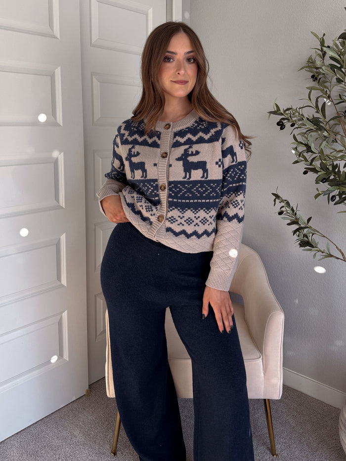 Nordic Elk Quilted Fair Isle Cardigan (Taupe/Dark Blue)