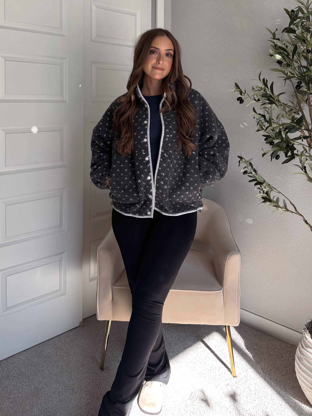 Oakridge Oversized Speckled Sherpa Jacket (Gray/Taupe)