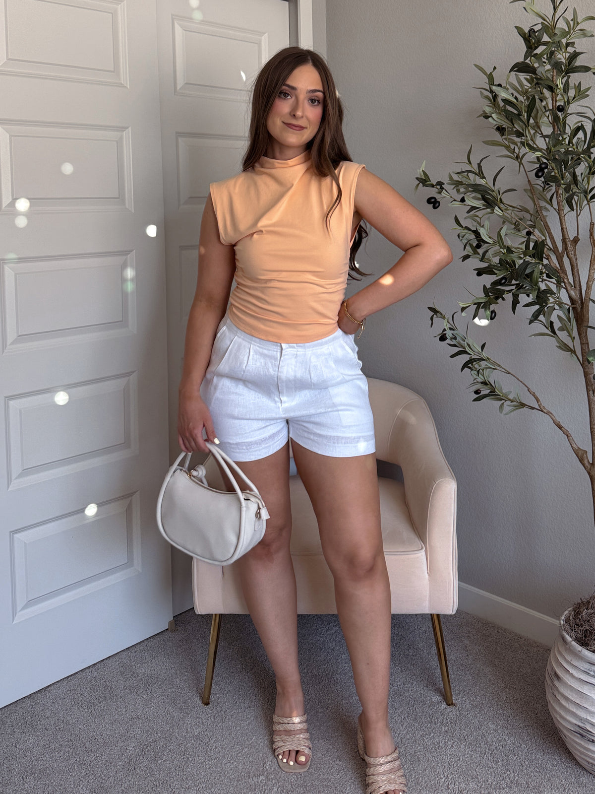 Oceane Linen Pleated Shorts (White)