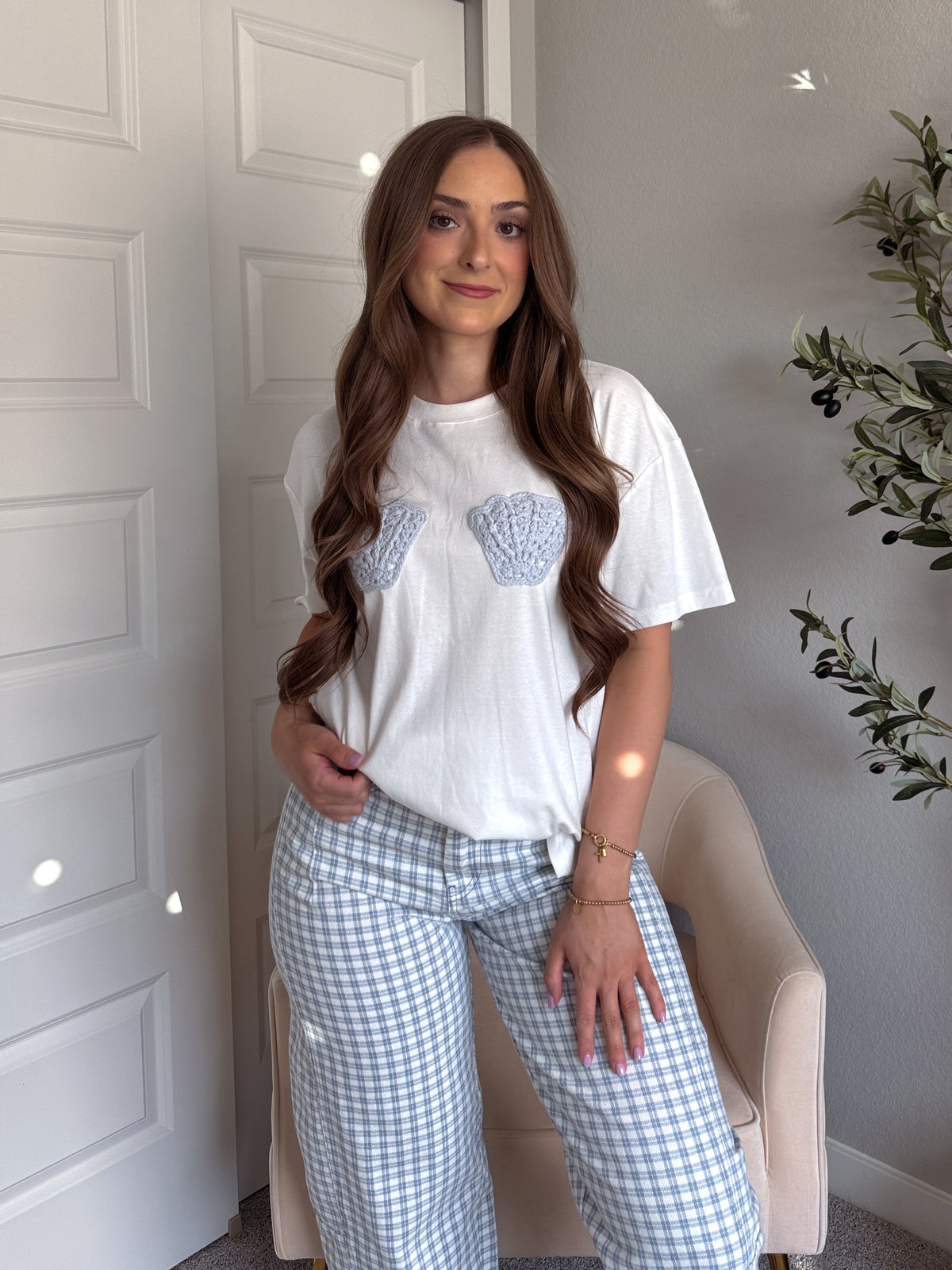 Pearl Crochet Shell Oversized Graphic Tee (White)