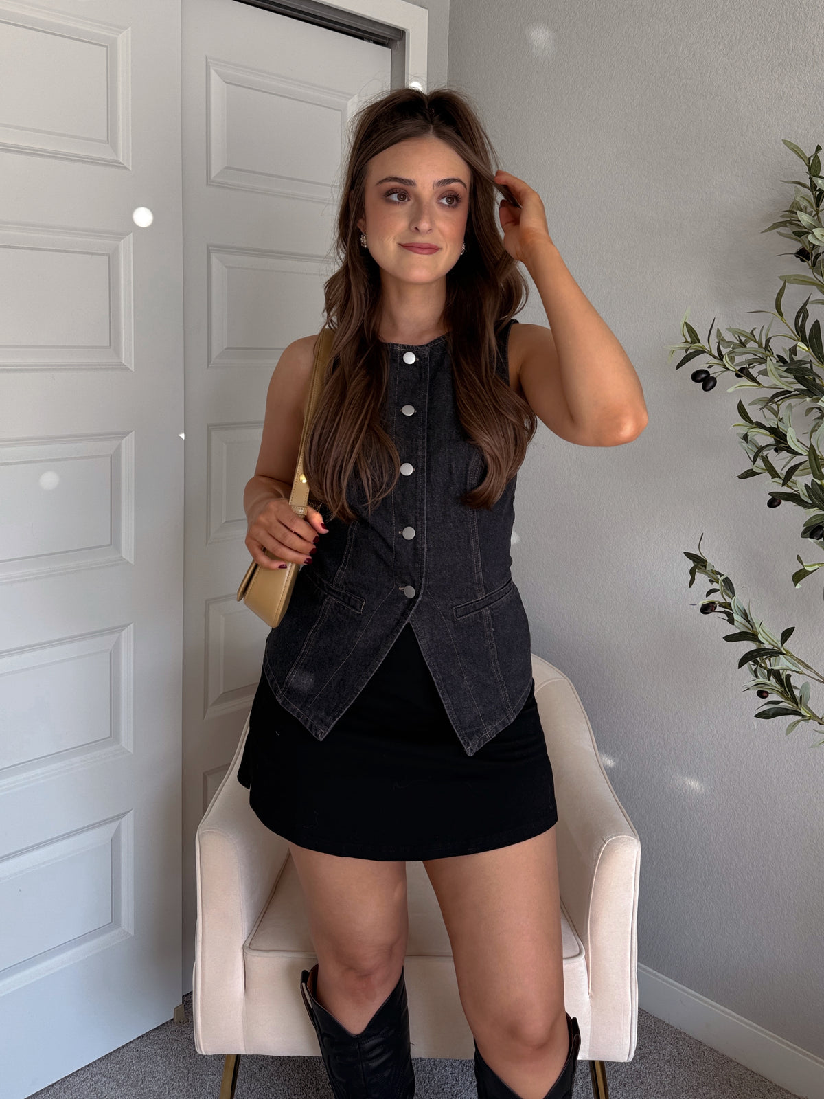 Prescott Split-Hem Button Front Denim Vest (Washed Black)