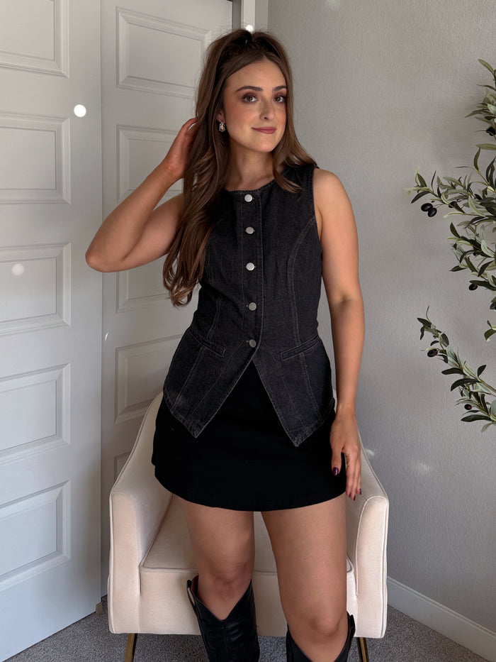 Prescott Split-Hem Button Front Denim Vest (Washed Black)