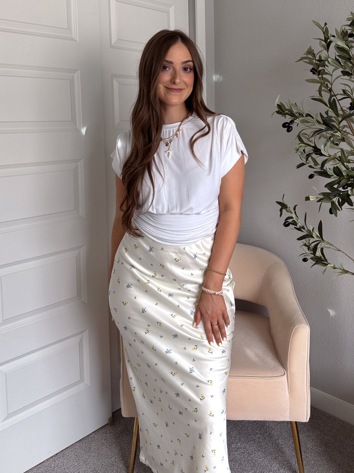 Quinn Ribbed Cinched Crop Tee (White)