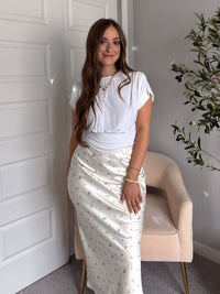 Quinn Ribbed Cinched Crop Tee (White)