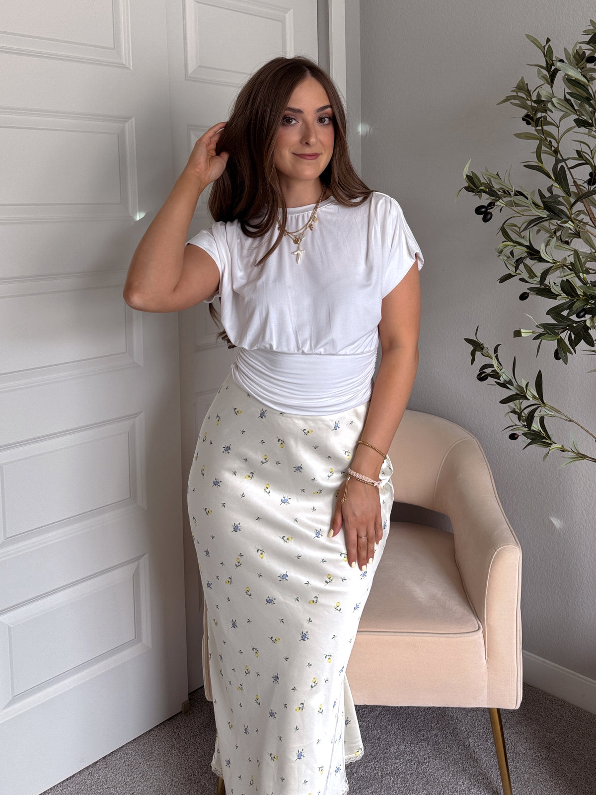 Quinn Ribbed Cinched Crop Tee (White)