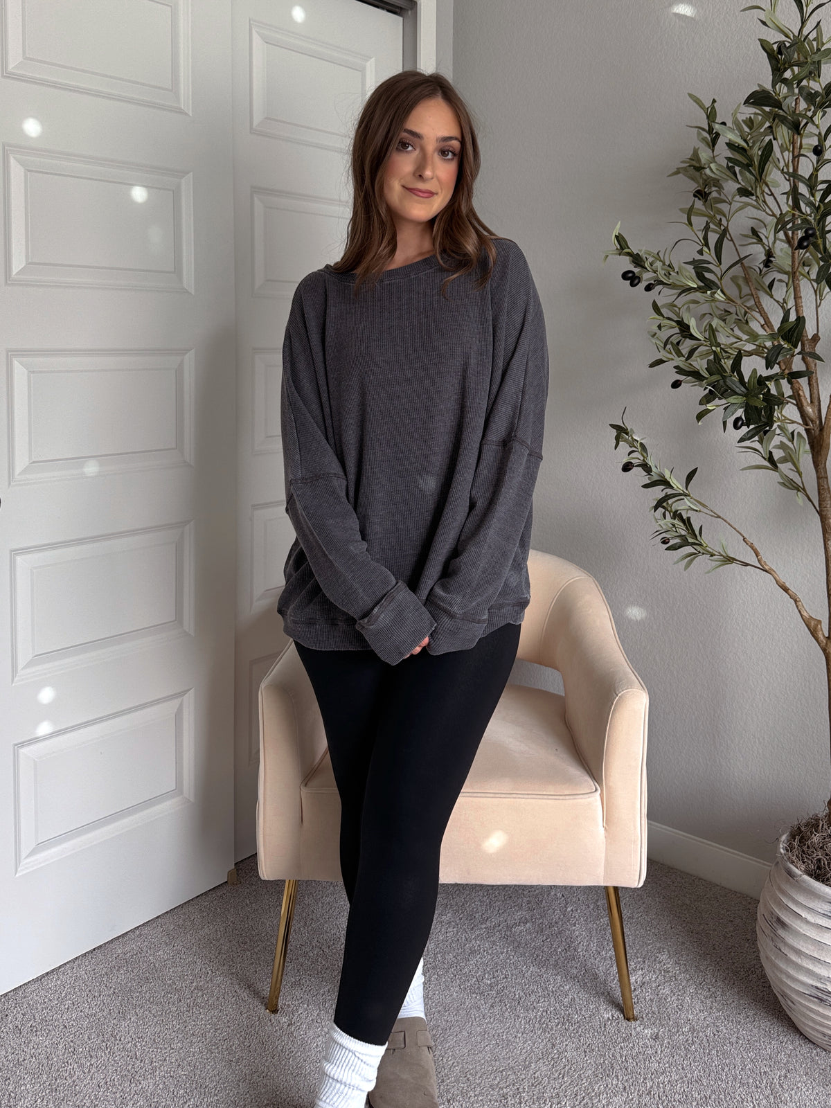 Reese Waffle Ribbed Slouchy Pullover (Washed Black)