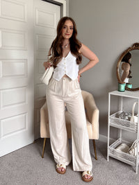 Rylie Linen Blend Pleated Wide Leg Trousers (Natural)