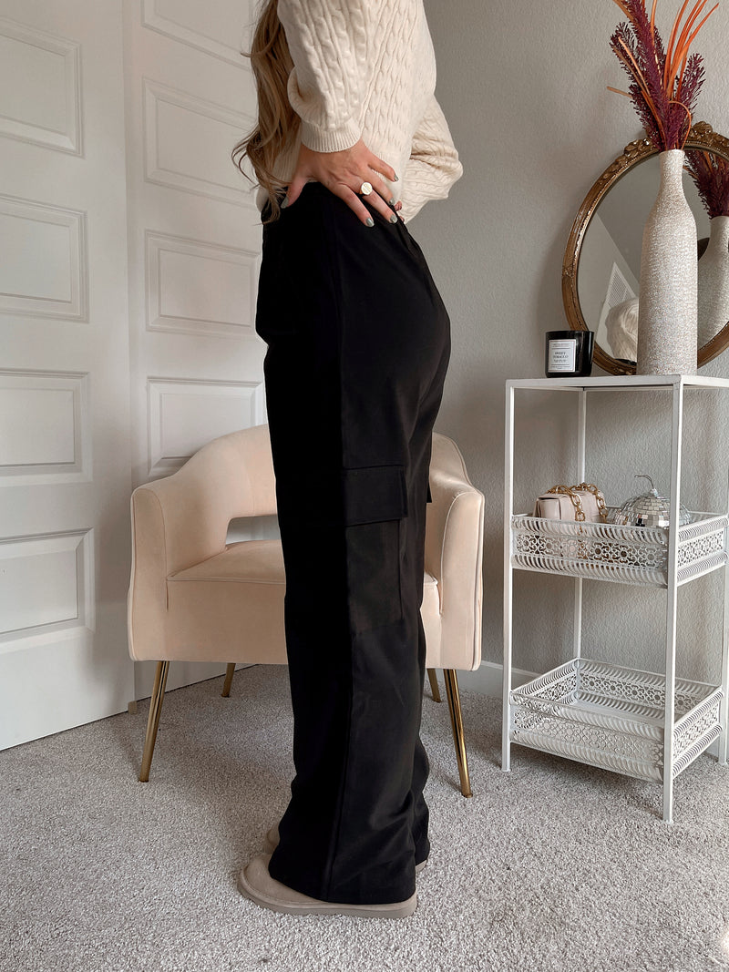 Sloane Wide-Leg Cargo Trousers (Black)
