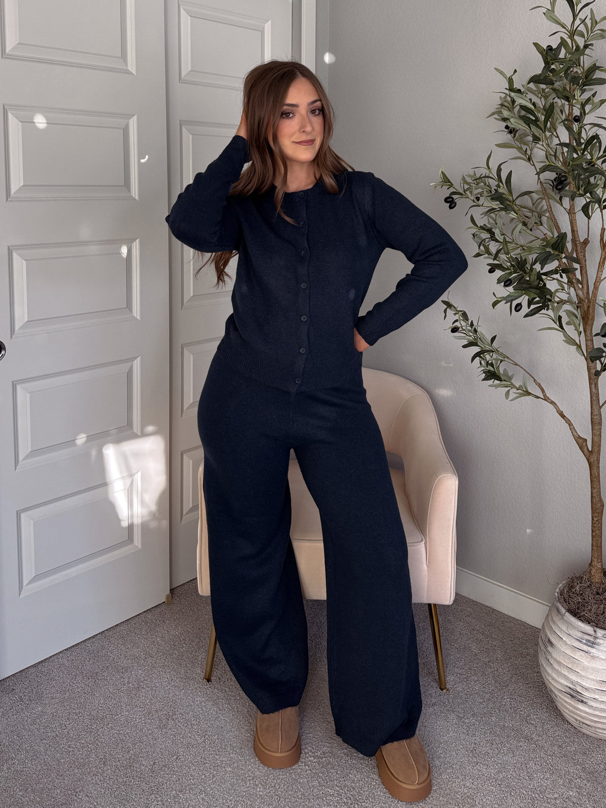 Sunday Morning Round Neck Knit Cardigan (Navy)