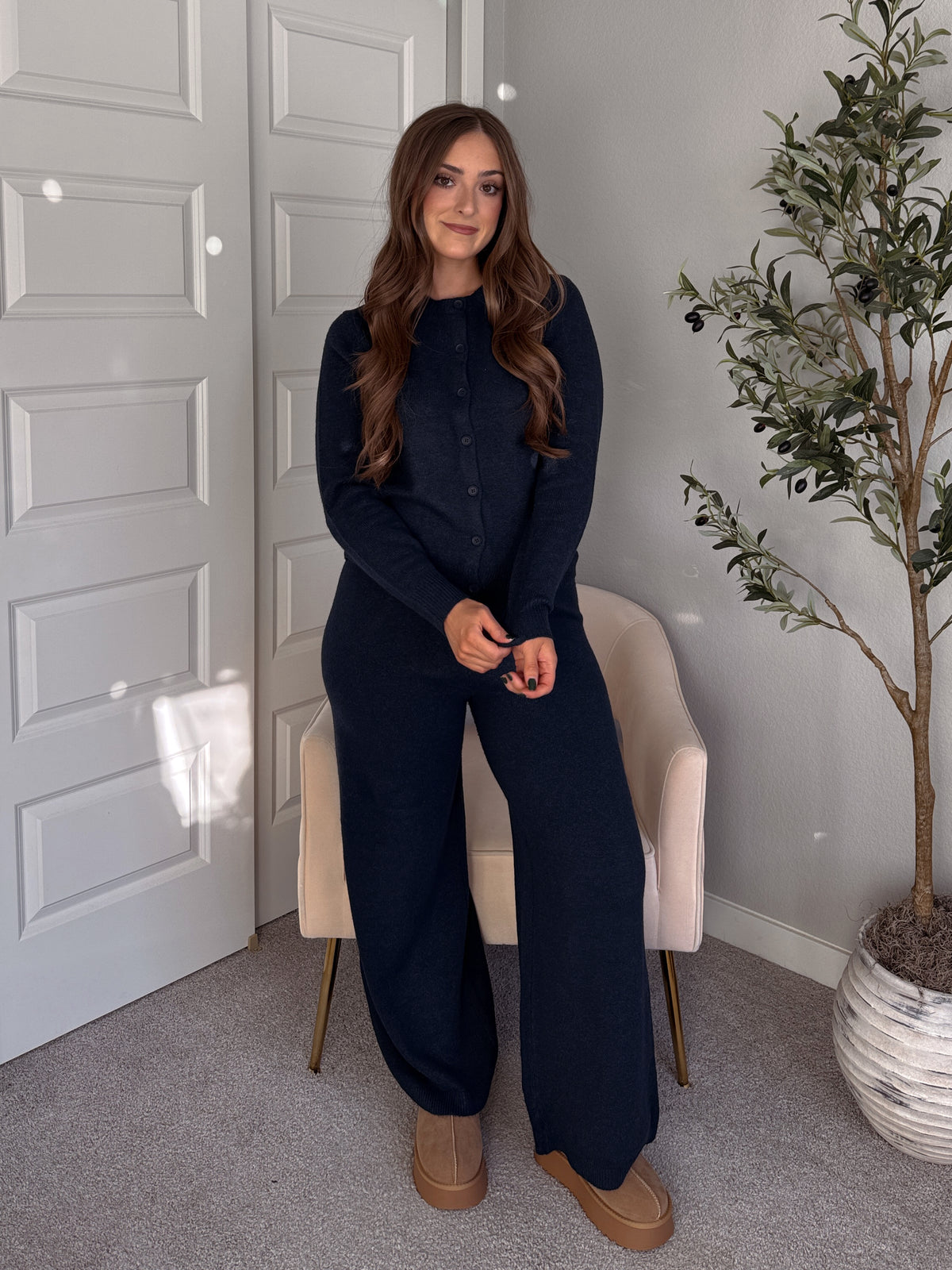 Sunday Morning Round Neck Knit Cardigan (Navy)