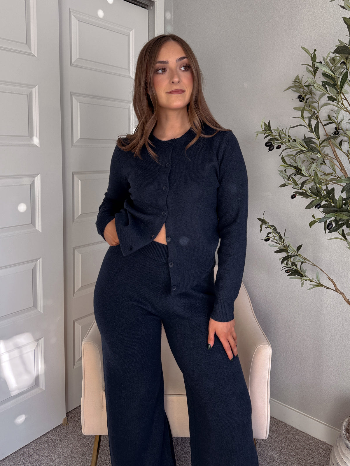 Sunday Morning Round Neck Knit Cardigan (Navy)