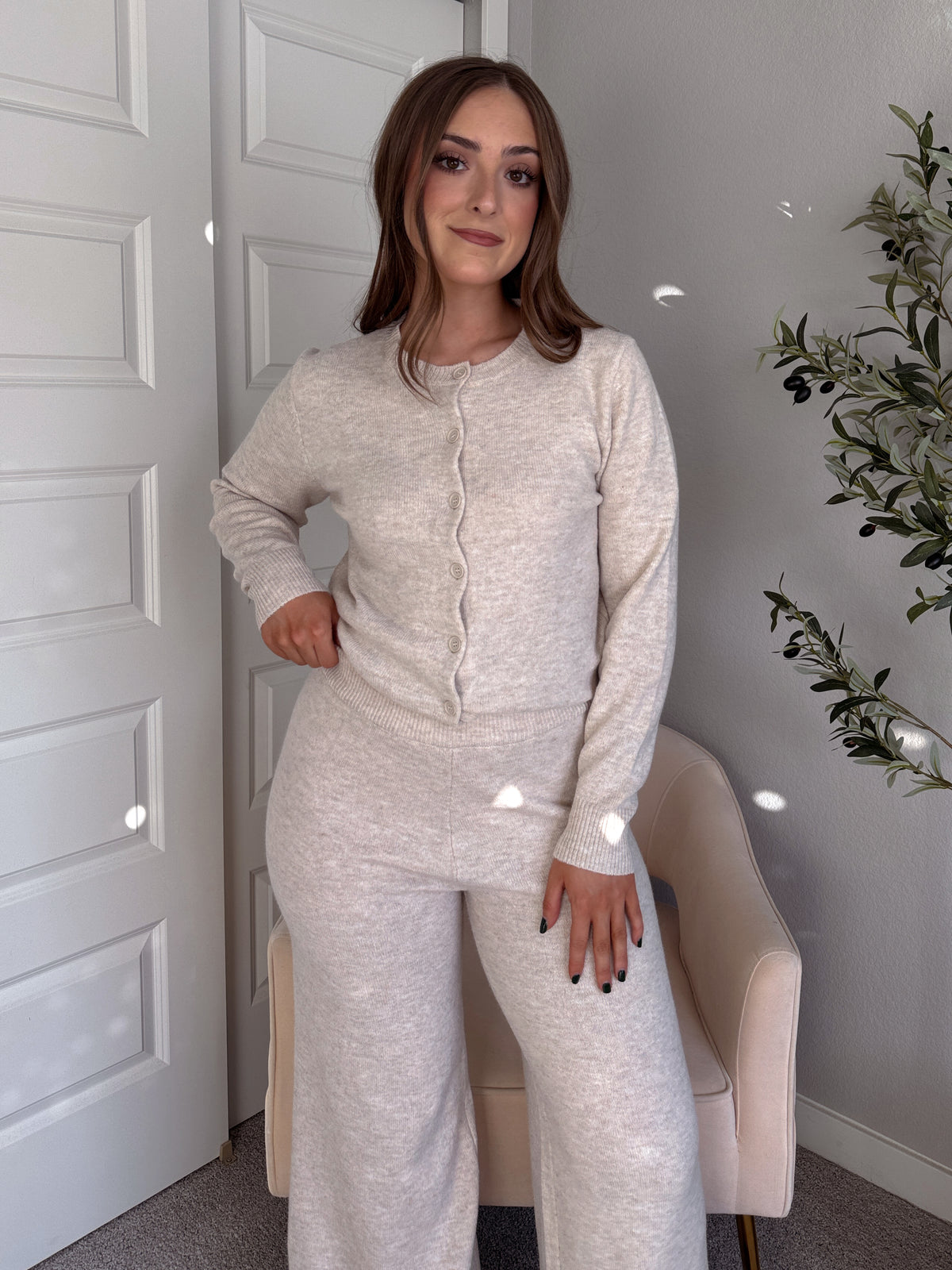 Sunday Morning Round Neck Knit Cardigan (Oatmeal)