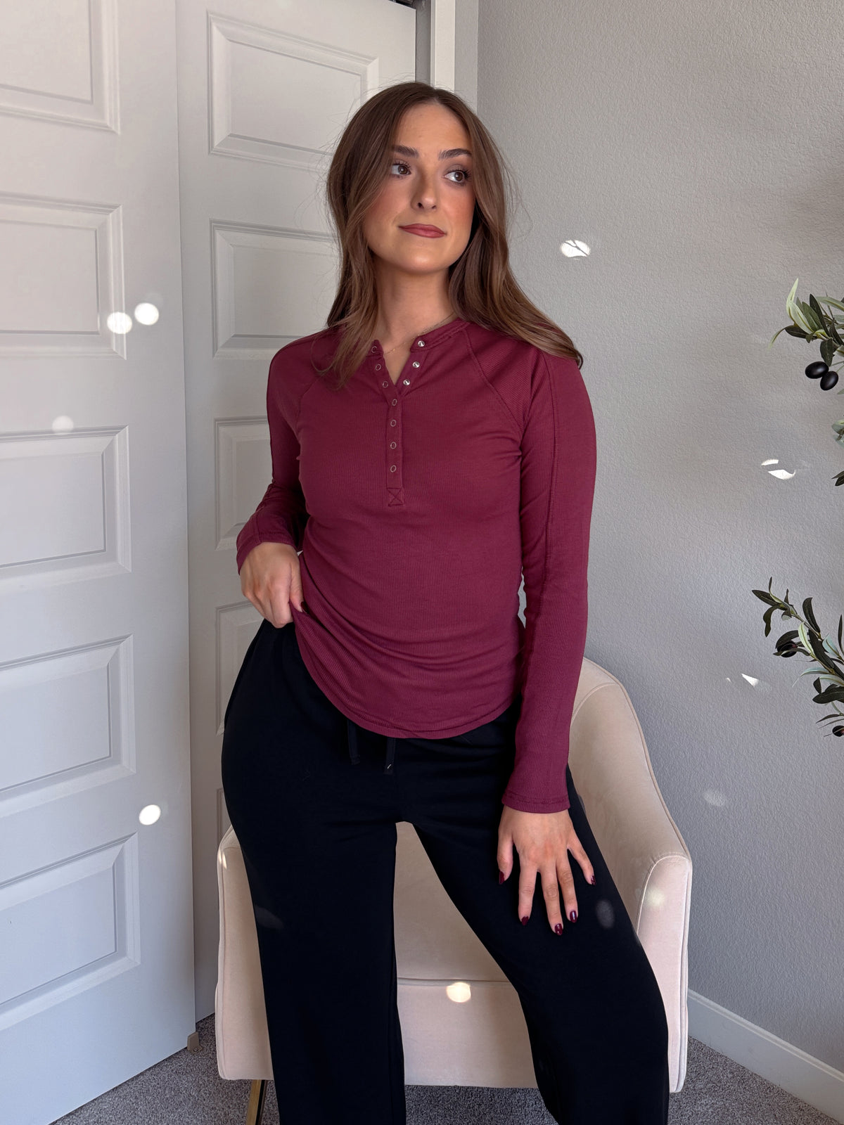 Hayes Long Sleeve Micro-Ribbed Henley Top (Rosewood)