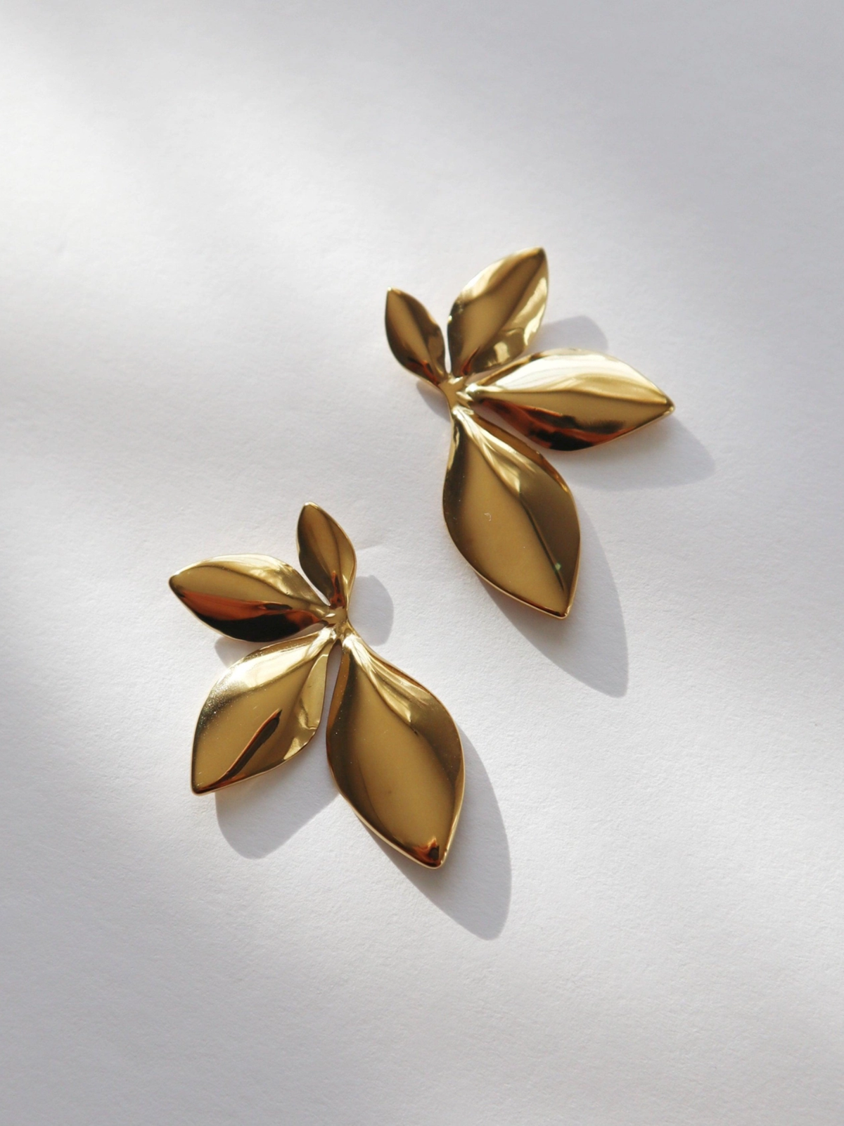 Willa Sculptural Petal Statement Stud Earrings (Gold)