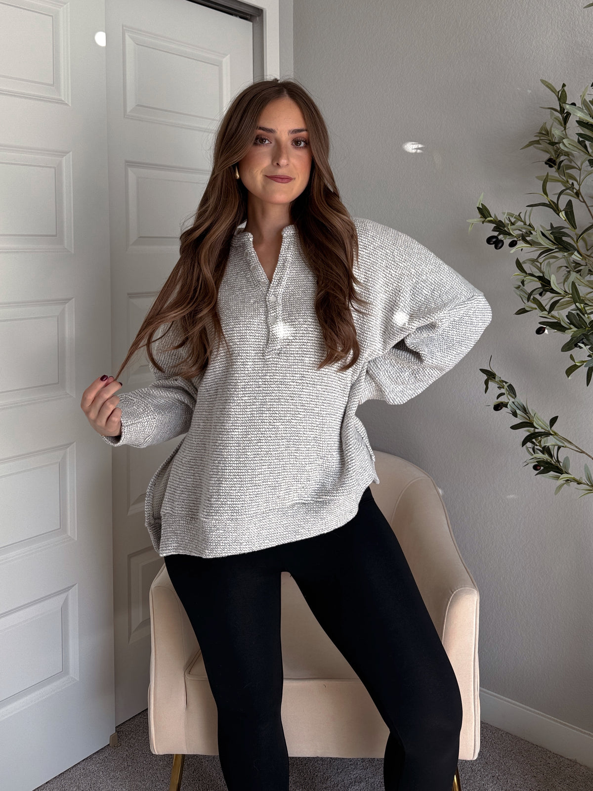 Winslow Marina Textured Cotton Knit Henley (Cream/Black)