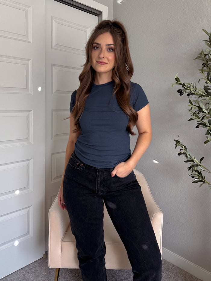 Zuri Essential Micro-Ribbed Short Sleeve Basic Tee (Midnight Navy)