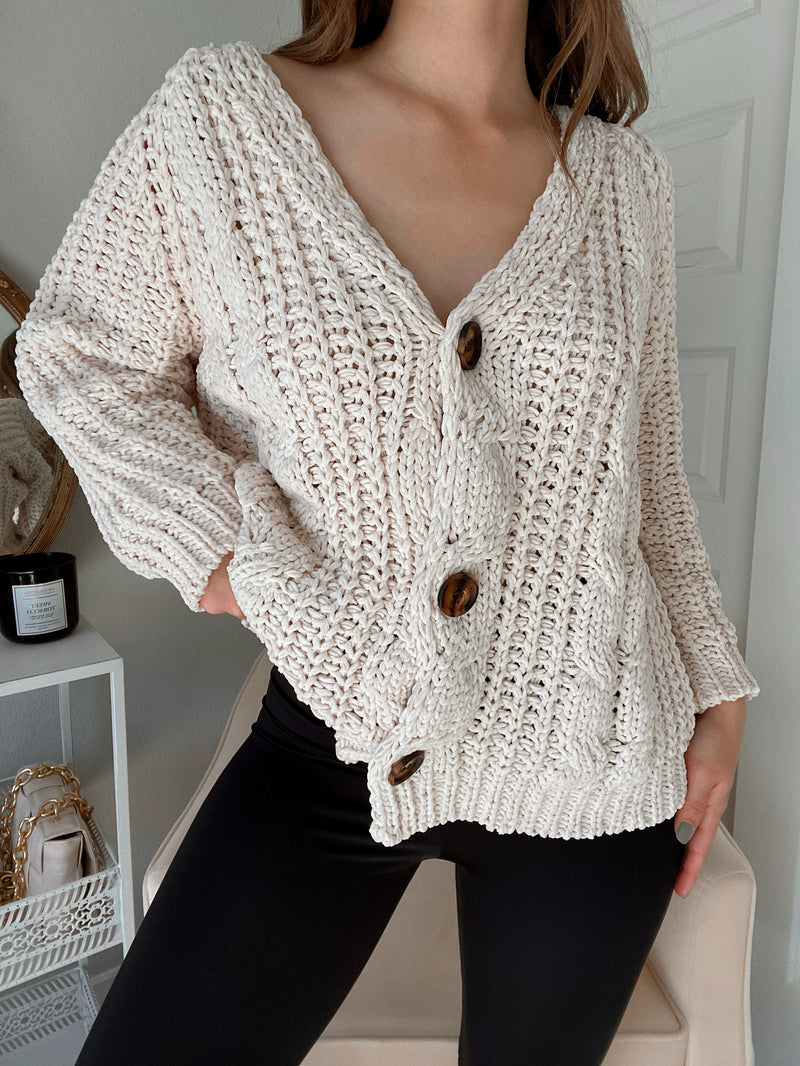 Sawyer Chenille Button Down Cable Knit Cardigan (Beige)